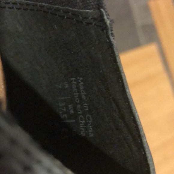 Black leather Oxford heels ALDO, size 7, new, with anti- slip stickers - Picture 15 of 15